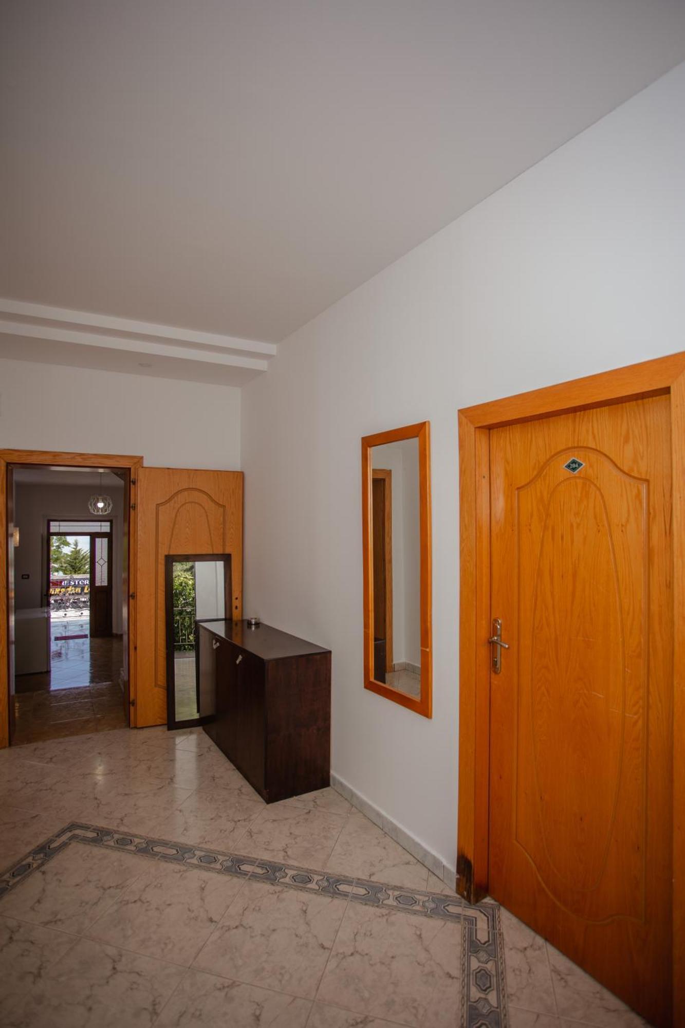 Hotel Shkodra Lake Shiroka Екстер'єр фото